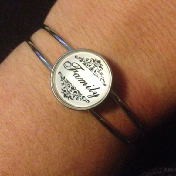 Snap Button Bracelet - Picture 2 of 4